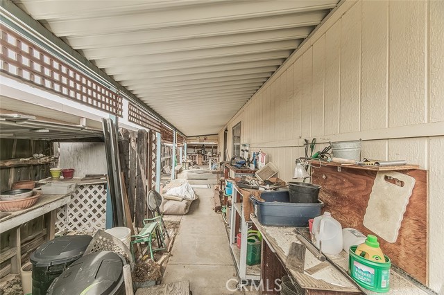 Image 27 of 41 For 17423 Bluewater Bay Lane