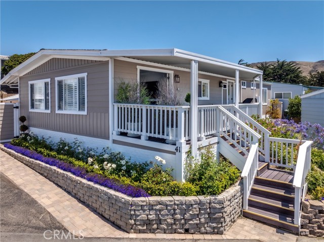 1625 Cass Avenue, Cayucos CA: https://media.crmls.org/medias/ee7e43e1-b802-4466-8f50-5dcdd4c02acf.jpg