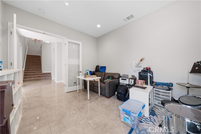Detail Gallery Image 21 of 73 For 8826 Justify Dr, Rancho Cucamonga,  CA 91701 - 5 Beds | 5/1 Baths
