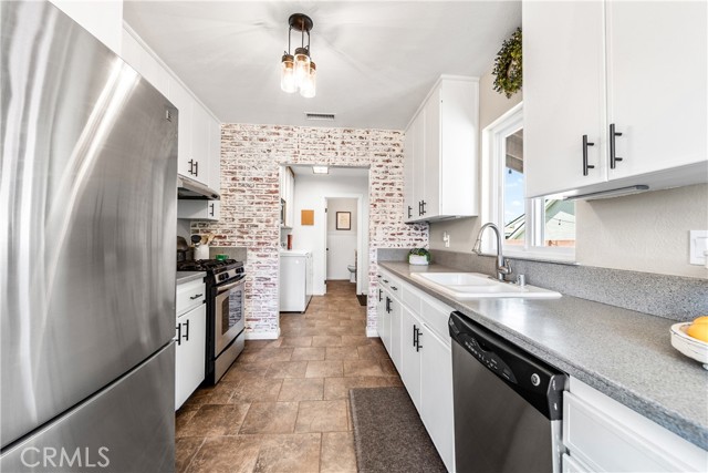 Detail Gallery Image 13 of 54 For 6222 Shawnee Road, Westminster,  CA 92683 - 3 Beds | 2 Baths