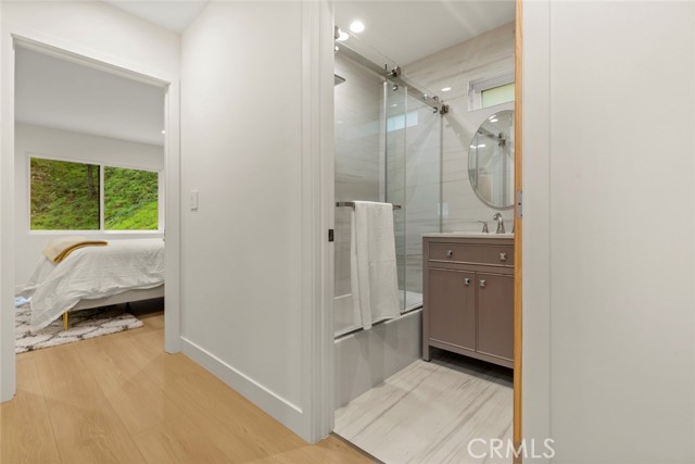 Detail Gallery Image 37 of 66 For 981 Glen Oaks, Pasadena,  CA 91105 - 3 Beds | 3 Baths