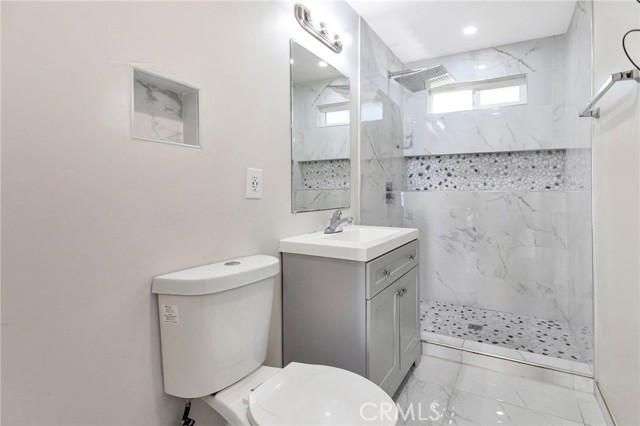 222 W 8th Avenue, Escondido CA: https://media.crmls.org/medias/ee81cc71-32fe-4026-92c9-0584e90c09e2.jpg