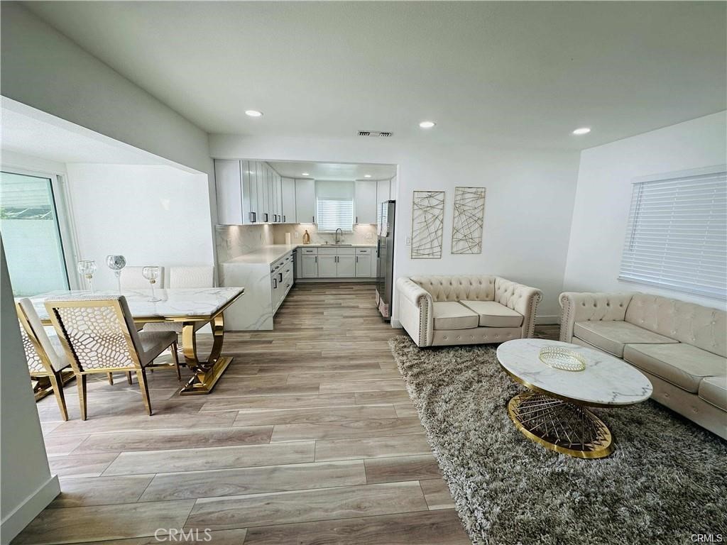 MLS #OC25272042 image #12