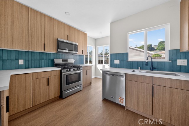 Detail Gallery Image 21 of 44 For 3413 Barbara St, San Pedro,  CA 90731 - 2 Beds | 2 Baths
