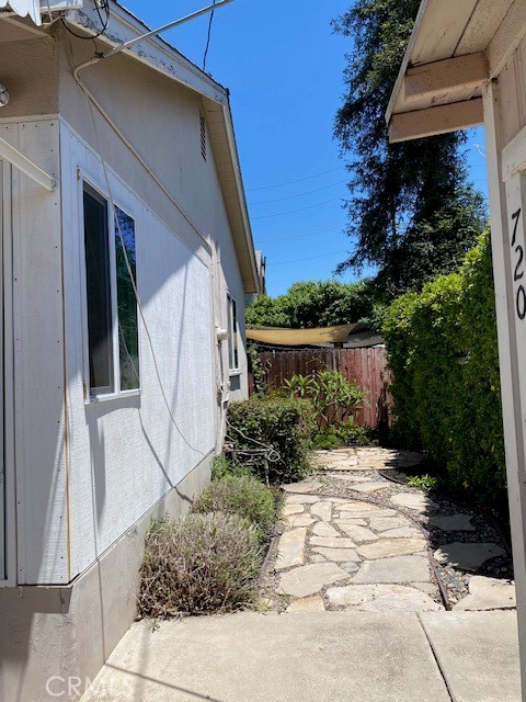 Detail Gallery Image 2 of 17 For 722 W Palmyra Ave, Orange,  CA 92868 - 2 Beds | 1 Baths
