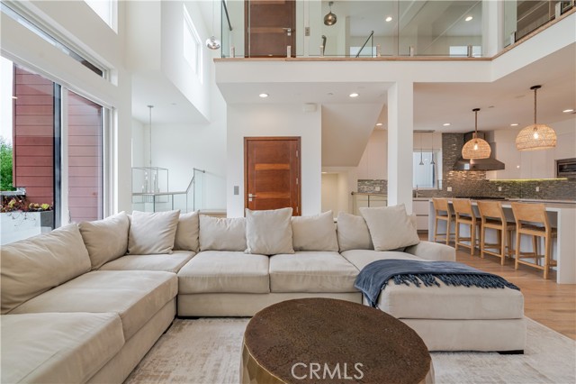 Detail Gallery Image 26 of 72 For 500 N Lucia Ave, Redondo Beach,  CA 90277 - 4 Beds | 5 Baths
