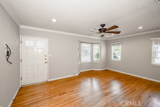 5026 Florinda Avenue, Temple City CA: https://media.crmls.org/medias/ee849b8b-9449-438e-b706-4e77e7bc4e33.jpg