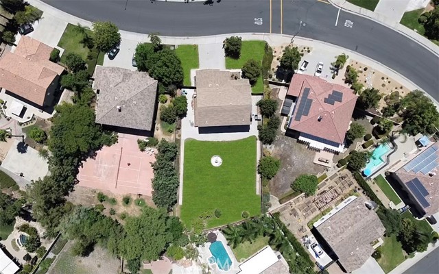 8348 Barnwood Lane, Riverside CA: https://media.crmls.org/medias/ee84e56b-7765-4bf7-9038-313e65dc3b38.jpg