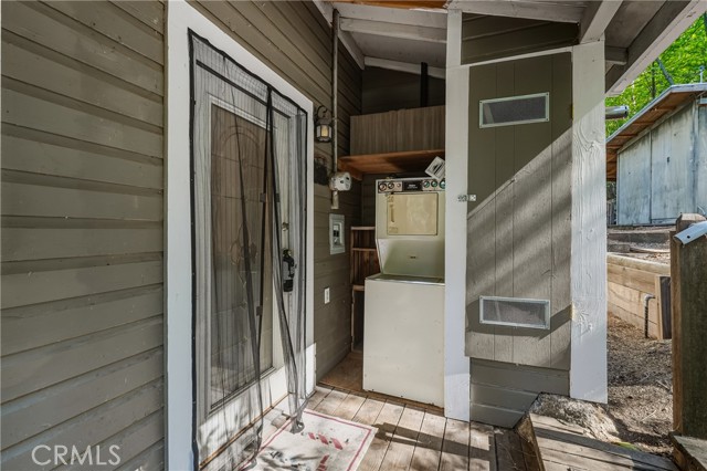 Detail Gallery Image 2 of 47 For 16179 Madrone, Cobb,  CA 95426 - 1 Beds | 1 Baths