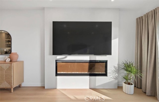 Detail Gallery Image 10 of 26 For 218 E Surfside, Port Hueneme,  CA 93041 - 3 Beds | 2 Baths