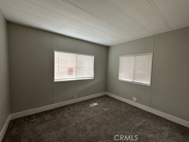Detail Gallery Image 6 of 21 For 881 N. Lake Street, Hemet,  CA 92544 - 3 Beds | 2 Baths