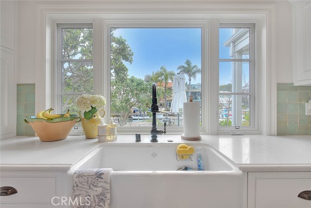 Detail Gallery Image 10 of 59 For 5590 E the Toledo, Long Beach,  CA 90803 - 4 Beds | 4 Baths