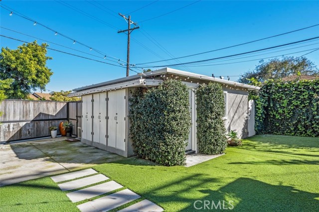 Detail Gallery Image 21 of 34 For 11856 Bray St, Culver City,  CA 90230 - 4 Beds | 3 Baths