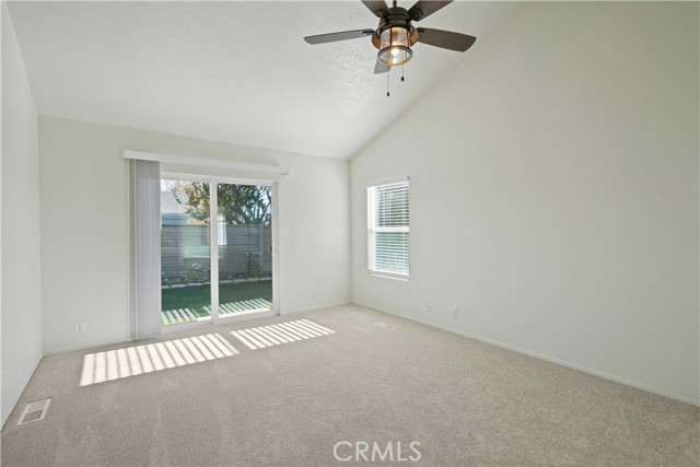 Detail Gallery Image 24 of 35 For 20240 Shadow Island Dr, Canyon Country,  CA 91351 - 3 Beds | 2 Baths