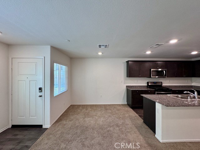 28385 Oriole Way, Murrieta CA: https://media.crmls.org/medias/ee86c46e-eadd-4ada-a48f-d39f268fbe08.jpg