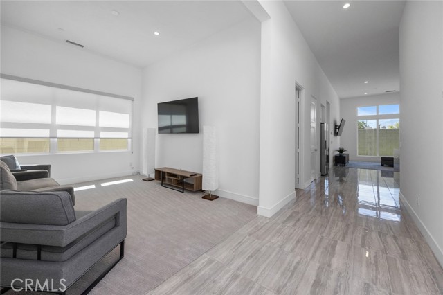 825 Fountain Drive, Palm Springs CA: https://media.crmls.org/medias/ee883e61-c468-4f65-b389-66dd8c52f412.jpg