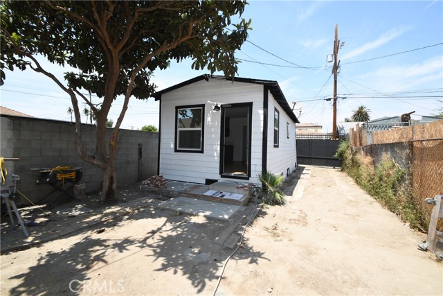 Detail Gallery Image 27 of 31 For 2117 E 112th St, Los Angeles,  CA 90059 - – Beds | – Baths