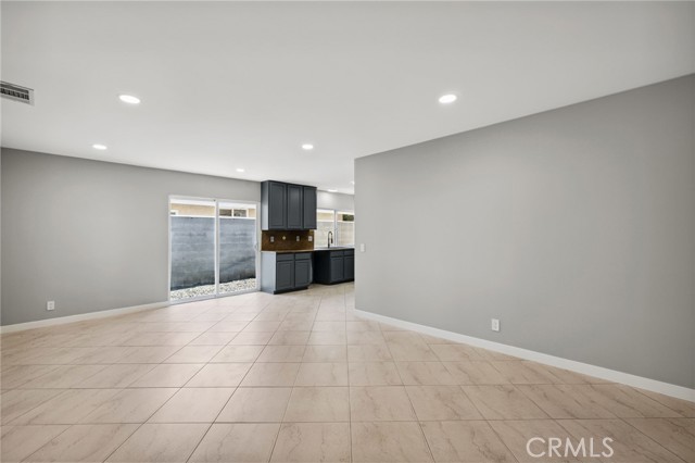 Detail Gallery Image 7 of 30 For 6903 Crest Ave, Riverside,  CA 92503 - 4 Beds | 2 Baths