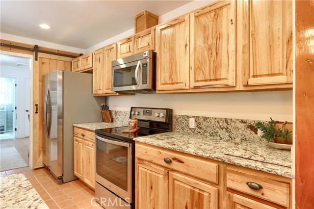 Detail Gallery Image 14 of 55 For 5641 Darrah Rd, Mariposa,  CA 95338 - 2 Beds | 1 Baths