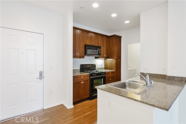 Detail Gallery Image 2 of 32 For 1329 Scholarship, Irvine,  CA 92612 - 2 Beds | 2 Baths