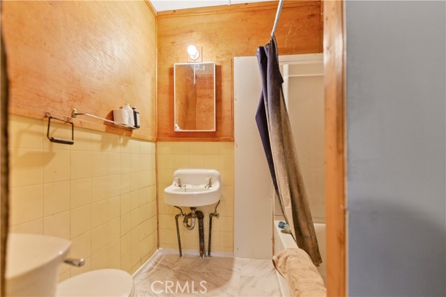 Detail Gallery Image 8 of 20 For 1376 Irene, Wrightwood,  CA 92397 - 2 Beds | 1 Baths