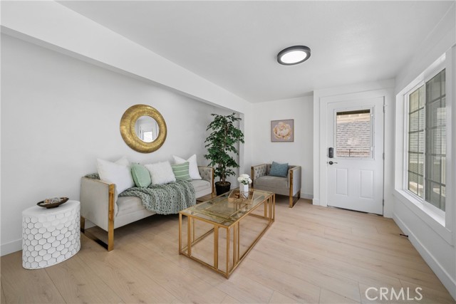 Detail Gallery Image 21 of 26 For 2035 Las Colinas Ave, Los Angeles,  CA 90041 - 4 Beds | 2 Baths