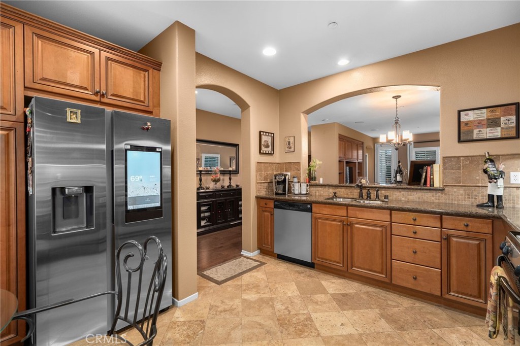 MLS #CV25270349 image #6