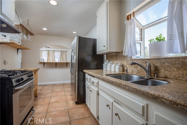 Detail Gallery Image 14 of 48 For 11032 Victor Ave, Hesperia,  CA 92345 - 3 Beds | 1 Baths