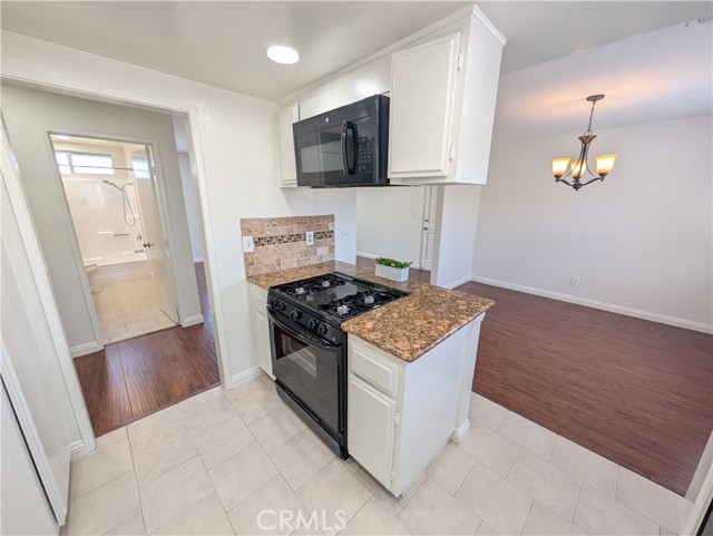 529 E Colorado Boulevard, Monrovia CA: https://media.crmls.org/medias/ee8de635-7ba8-4e21-8d7a-13f3c409c2ce.jpg