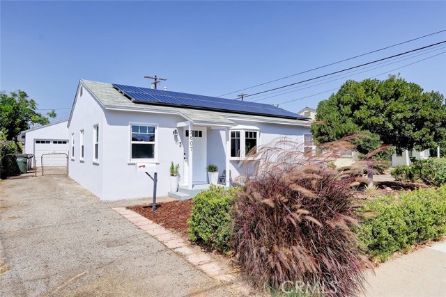 2607 Robinson Street, Redondo Beach, California 90278, 3 Bedrooms Bedrooms, ,1 BathroomBathrooms,Residential,Sold,Robinson,SB22142244