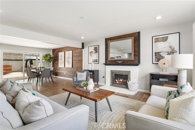 Detail Gallery Image 7 of 22 For 906 E Chalynn Ave, Orange,  CA 92866 - 3 Beds | 2 Baths