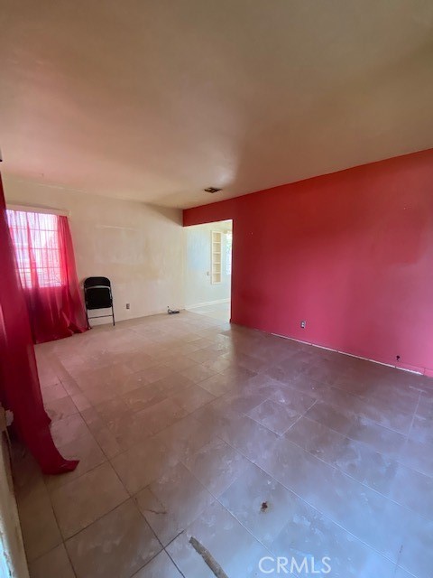 17417 Chatsworth Street photo 3