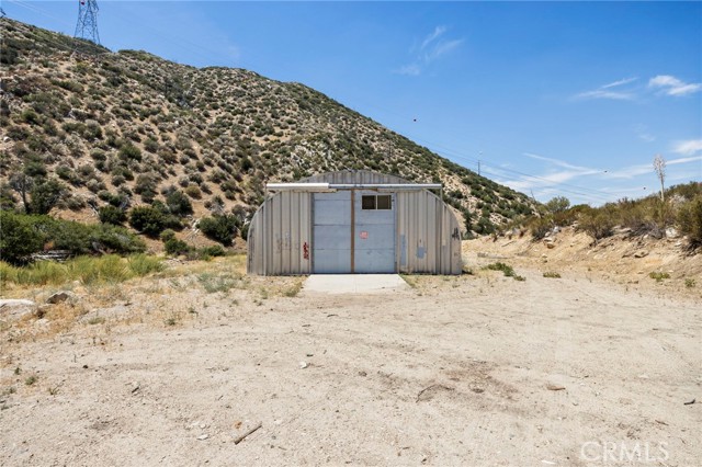 2 Aliso Canyon Road, Acton CA: https://media.crmls.org/medias/ee8ea87a-555d-4414-a500-e29cafa5ca23.jpg