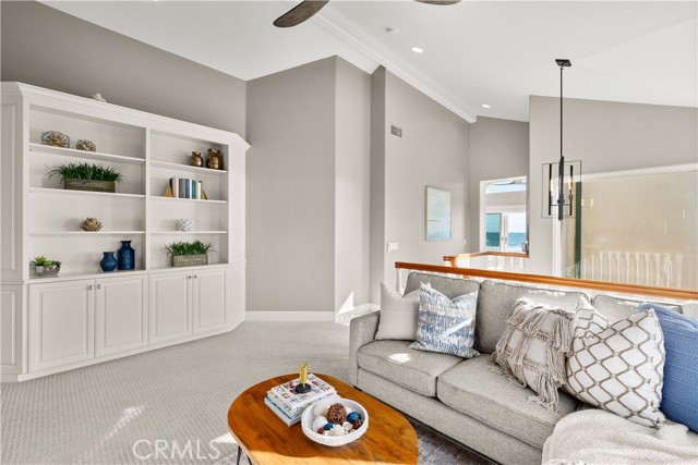 Detail Gallery Image 18 of 47 For 6610 W Oceanfront, Newport Beach,  CA 92663 - 3 Beds | 3/1 Baths