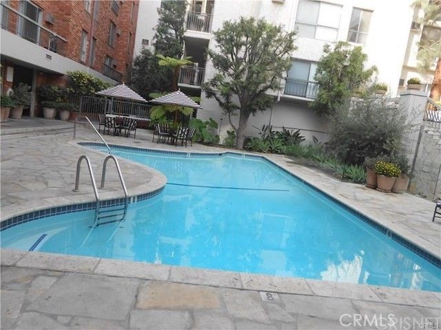 Detail Gallery Image 9 of 11 For 1440 Veteran #208,  Los Angeles,  CA 90024 - 1 Beds | 1 Baths