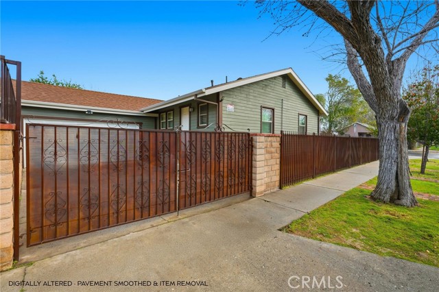 Detail Gallery Image 28 of 59 For 21511 Bassett St. & 6903 Alabama Ave., Canoga Park,  CA 91303 - 5 Beds | 4 Baths