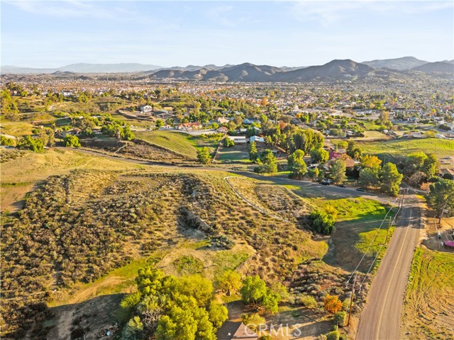 Detail Gallery Image 6 of 18 For 23930 Beverly, Menifee,  CA 92587 - – Beds | – Baths