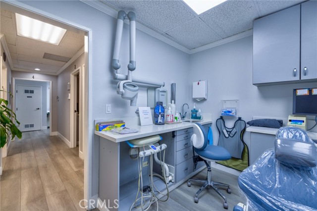 Image 6 of 52 For 16336 Whittier