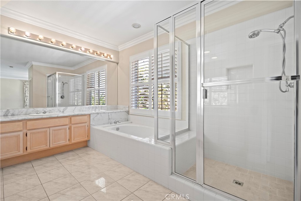 MLS #OC25245659 image #31