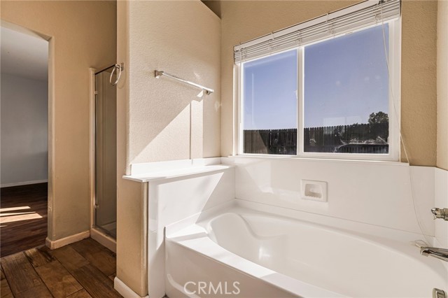 360 El Dorado Avenue, Willows CA: https://media.crmls.org/medias/ee91b383-c3d8-4b08-bf3a-5f3f53d704d3.jpg