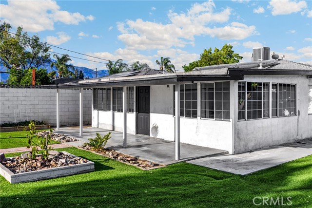 1333 N Council Avenue, Ontario CA: https://media.crmls.org/medias/ee923720-8d3e-452e-b226-43aaa9f0fa8d.jpg