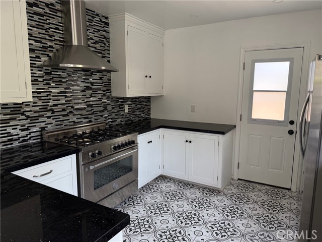 Detail Gallery Image 9 of 15 For 2201 Avon, Los Angeles,  CA 90026 - – Beds | – Baths