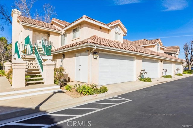 Detail Gallery Image 1 of 35 For 292 Norfleet Ln #D,  Simi Valley,  CA 93065 - 2 Beds | 2 Baths