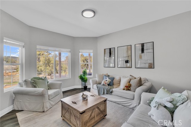 35426 Calle Grande, Lake Elsinore CA: https://media.crmls.org/medias/ee93e20b-4098-4b86-ab68-ea65489cbe29.jpg