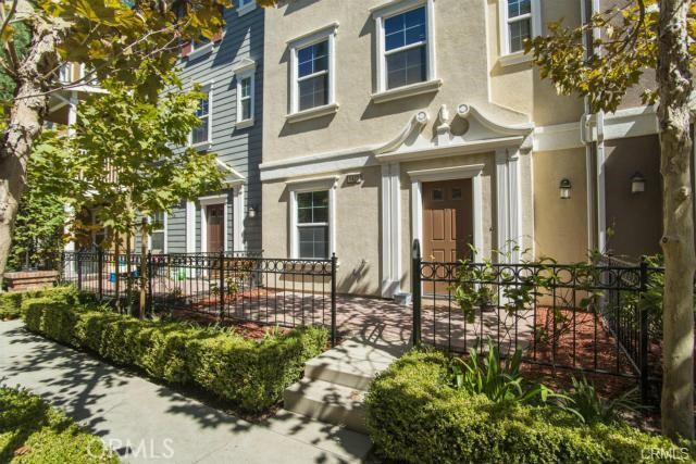1422 Mayfield Way