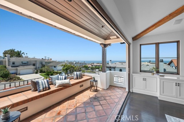 1019 Duncan Avenue, Manhattan Beach, California 90266, 5 Bedrooms Bedrooms, ,5 BathroomsBathrooms,Single Family Residence,For Sale,Duncan,SB24155948