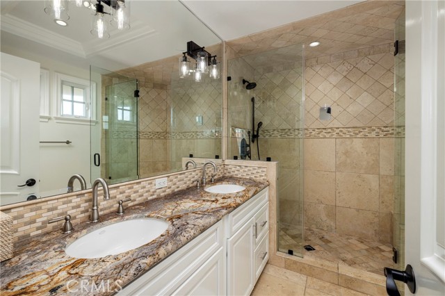 111 Via Lido Nord, Newport Beach CA: https://media.crmls.org/medias/ee956974-292a-4998-aa73-01d5106e6c5c.jpg