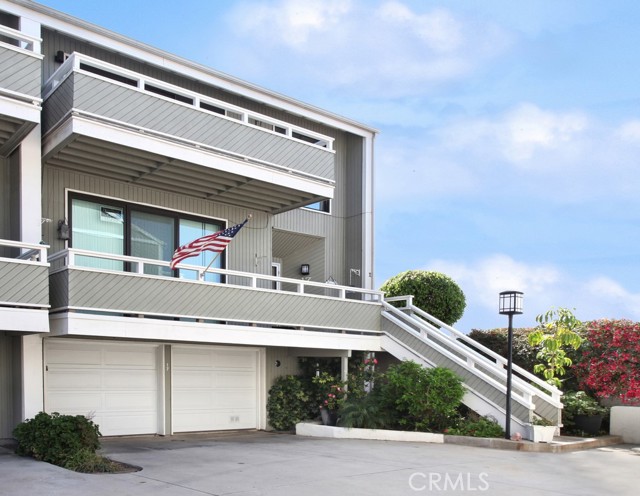 Front Image Thumbnail for CROC25258782