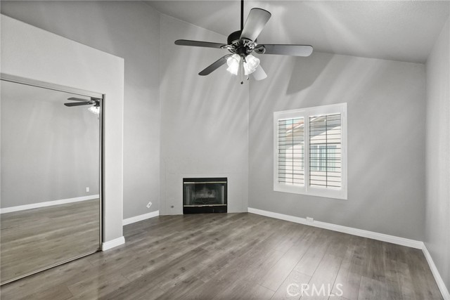 18328 Keswick Street photo 27