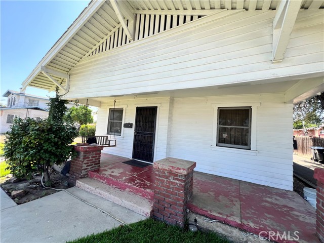 3855 Maine Avenue, Baldwin Park CA: https://media.crmls.org/medias/ee95a6d9-840d-4699-897e-8d92f46116b8.jpg